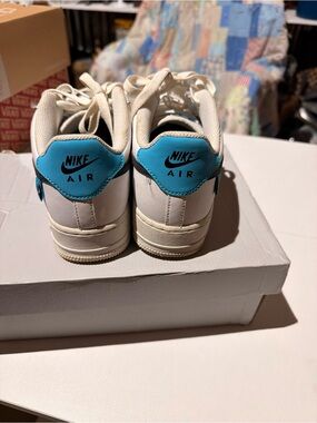 Nike Kids Sneakers in White with Bright Blue Heel Tabs
